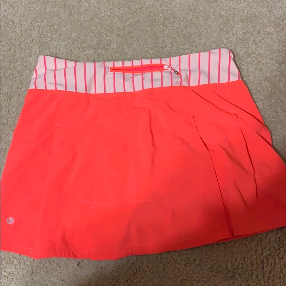 lululemon size 8 skirt